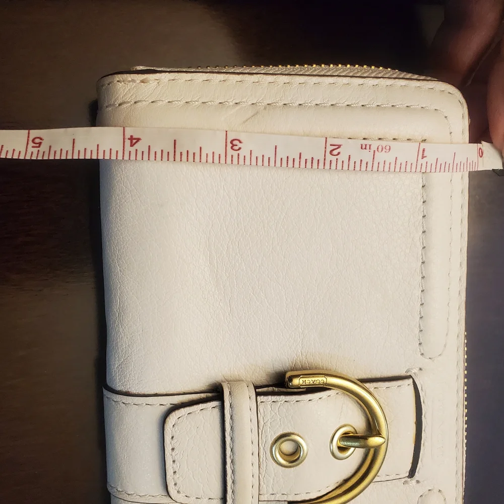Coach Cream Color Wallet - Picture 7 of 9